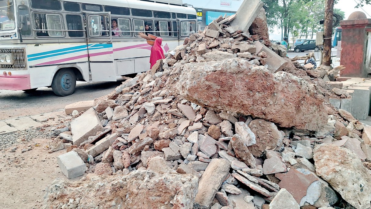 Debris Left Behind After Road Repairs in Panjim Causes Traffic and Pedestrian Trouble