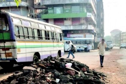 Debris along the road in Vasco causes inconvenience
