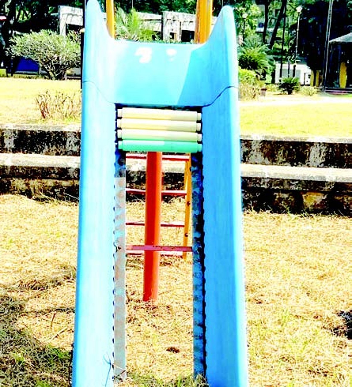Decaying city parks leave kids with no space to play