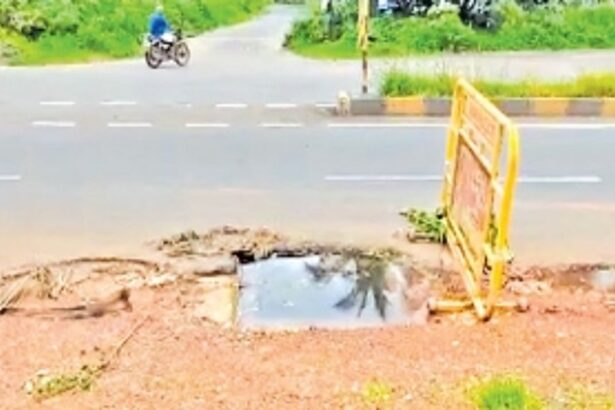 Deep chamber left open  along Margao-Navelim NH