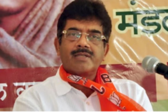 Defected Cong  MLAs yet to get  Cabinet berths