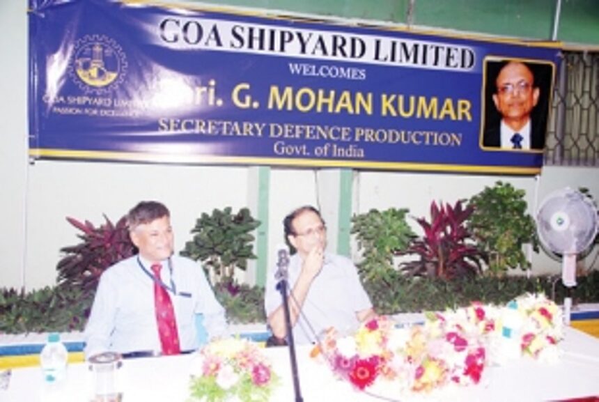 Defence Secy calls at GSL 1 Defence Secy calls at GSL