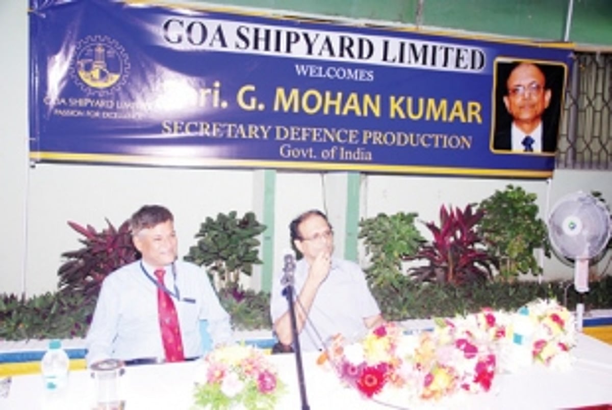 Defence Secy calls at GSL