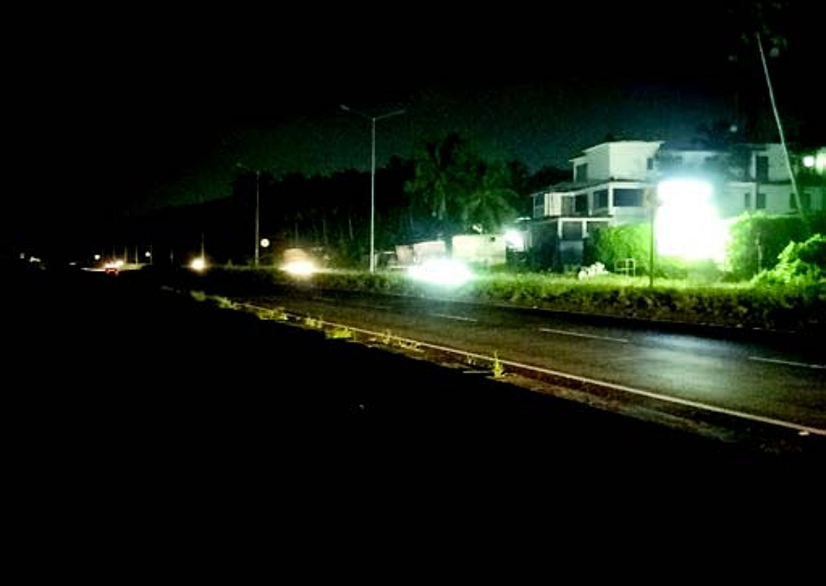 Defunct streetlights plunge Salcete highway stretch, roads in darkness