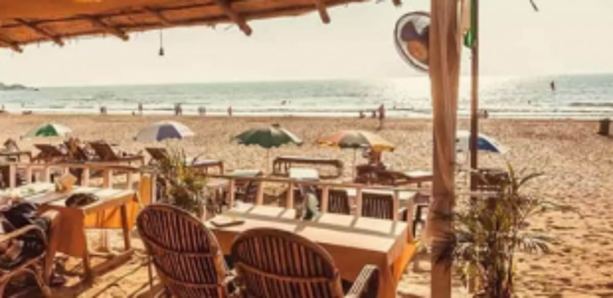Delay in issuing licences hampering  business, say shack owners