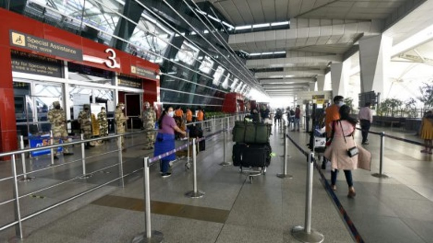 Delhi Airport Resumes Operations Amid India-Pakistan Tensions, Issues Passenger Advisory 1 Delhi Airport Resumes Operations Amid India-Pakistan Tensions, Issues Passenger Advisory