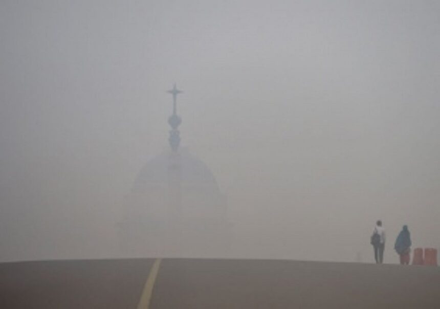 Delhi records worst air quality of year after Diwali : Officials