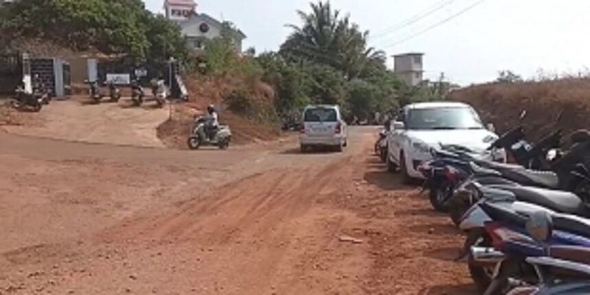 Demand for Urgent Repairs on Arambol -Palye Road Grows as Parents Fear for Student Safety