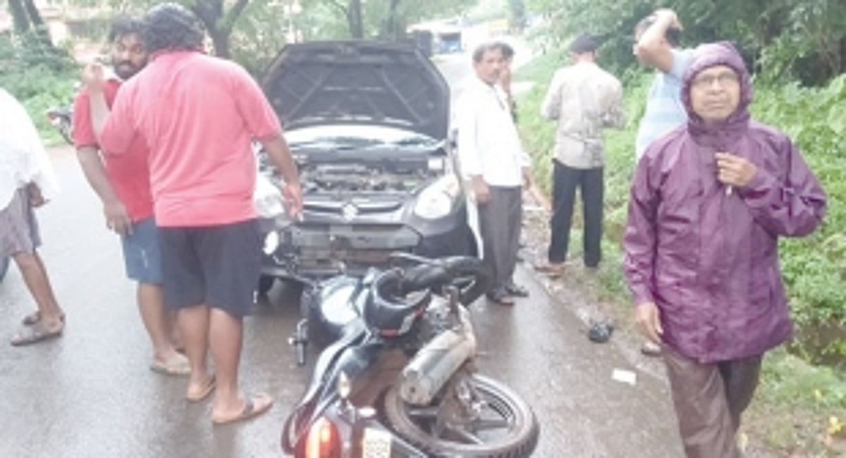Demand to widen accident-prone turn at Kapileshwari