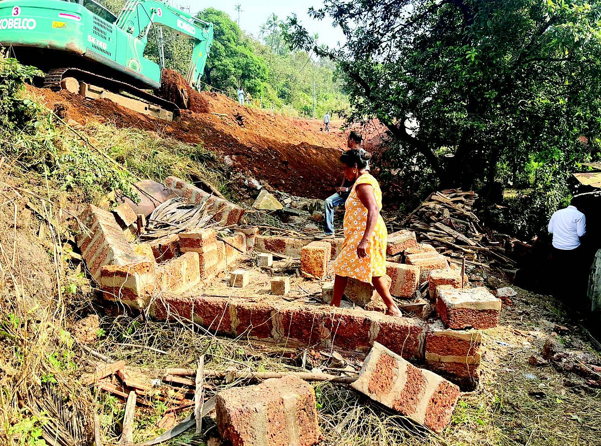 Demolition drives despair and public fury in Velsao
