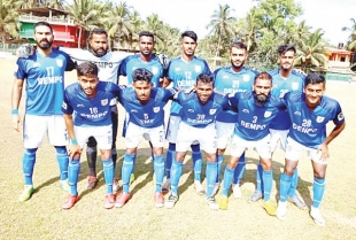 Dempo SC reclaim top spot