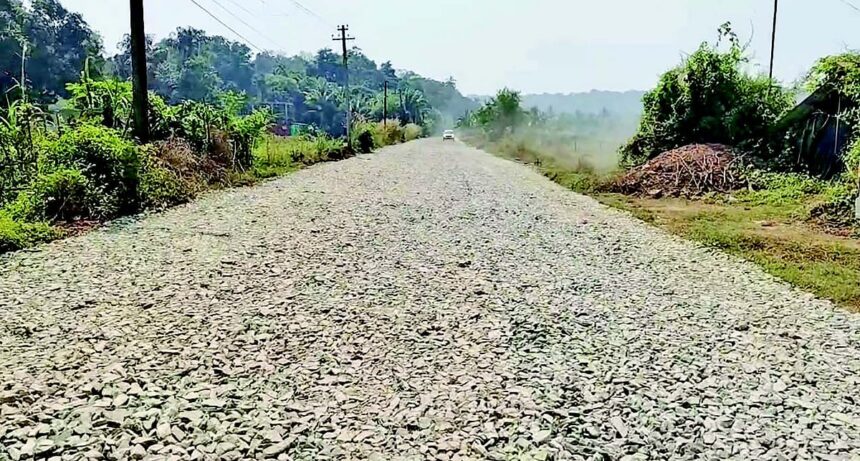 Denied basic rights: Sangolda residents demand action on devastated roads 1 Denied basic rights: Sangolda residents demand
action on devastated roads