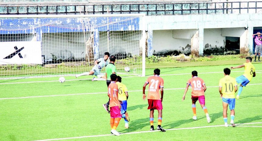 Denil, Isac on target as Salgaocar overpower FC Goa 1 Denil, Isac on target as
Salgaocar overpower FC Goa