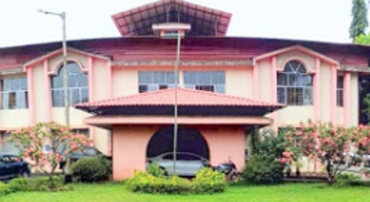 Dental College accuses person of abusing two interns