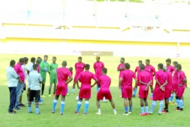 Dereck’s Red Machines take on Sanjay’s Mariners