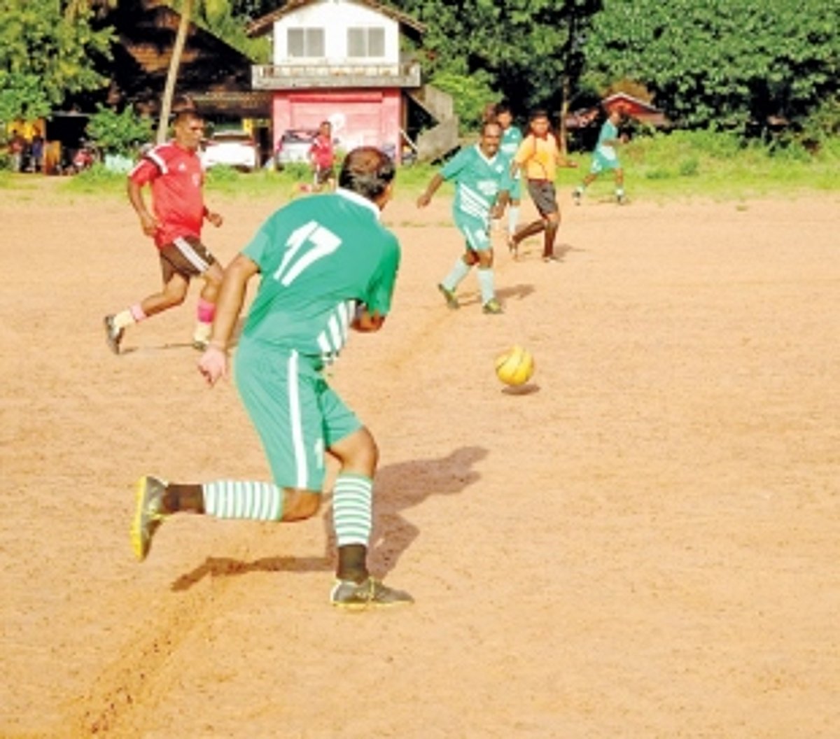 Derrick’s strike sends Salgaocar  into veterans semi-finals
