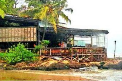 Despite Demolition Orders, Romeo Lane Bar in Vagator Continues Illegal Operations