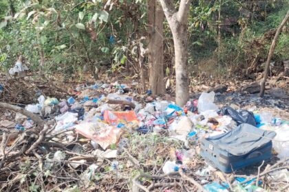 Despite door-to-door collection, garbage
piles up in Aquem