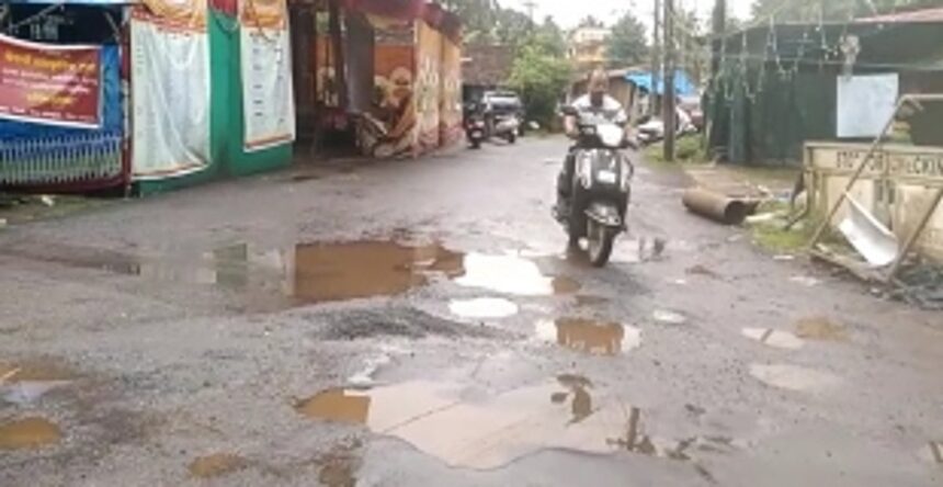 Deteriorating Merces roads spark urgent calls for repair as potholes worsen