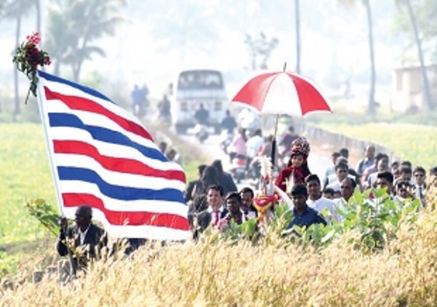 Devotees throng Cansaulim to take blessings of Three Kings