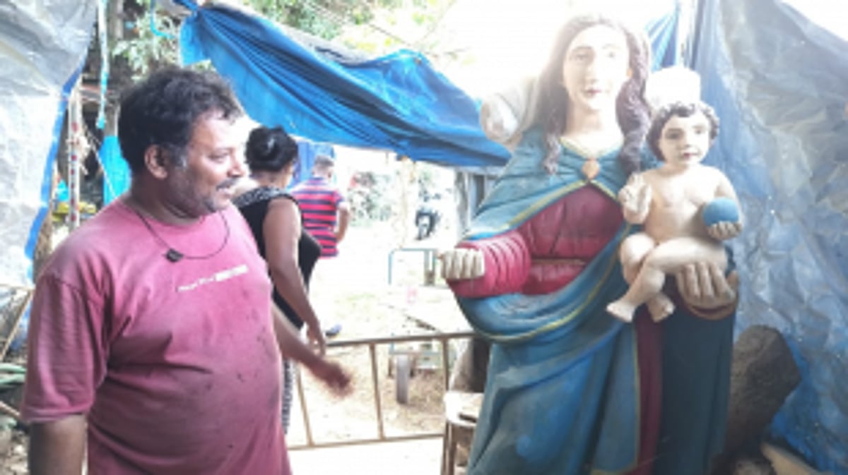 Devotion in Wood: Prakash Fernandes Upholds Rare Craft of Religious Statue Carving in Ganapoga-Raia
