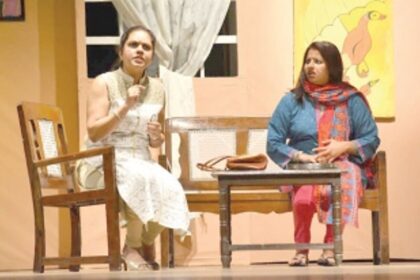 Dhoromsonkot dwells on struggles & challenges