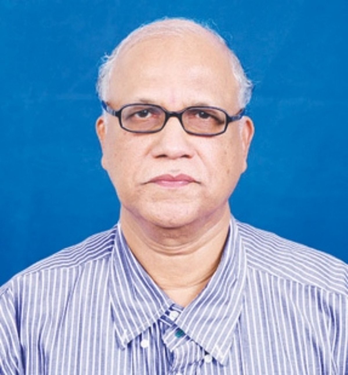 Digambar gets angry at media  over question of joining BJP