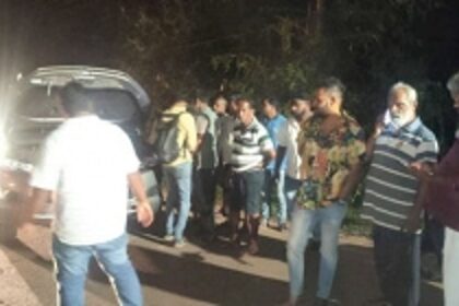 Digital meter catches fire,  cabbie moves customers to safety