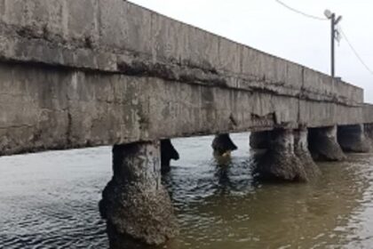 Dilapidated Chapora jetty, sand bar worries local fishermen