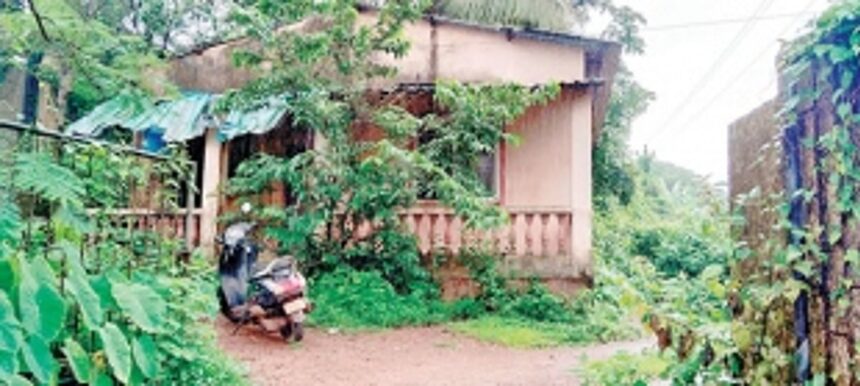 Dilapidated old Bethora Police Outpost  sparks community concerns