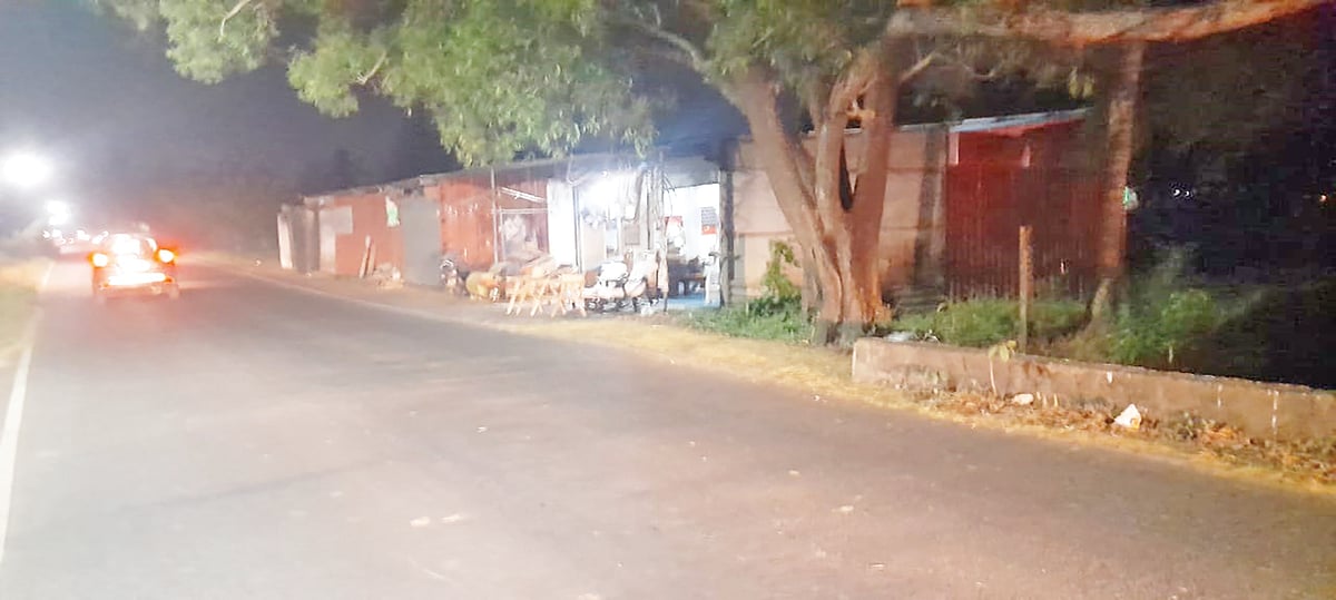 Disconnect power supply to illegal structures in Sangolda fields
