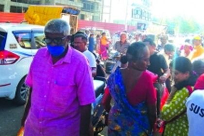 Disorganised parking at Canacona’s  weekly bazaar causes traffic havoc