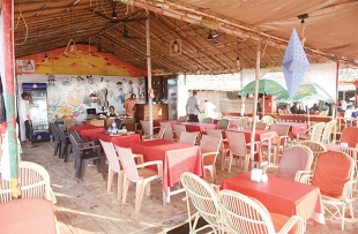 Dispirited restaurant owners left high and dry with no alcohol sale