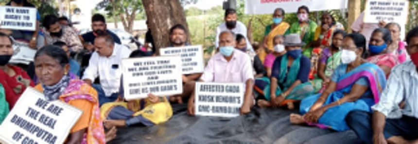 Displaced GMC kiosk vendors temporarily call off strike