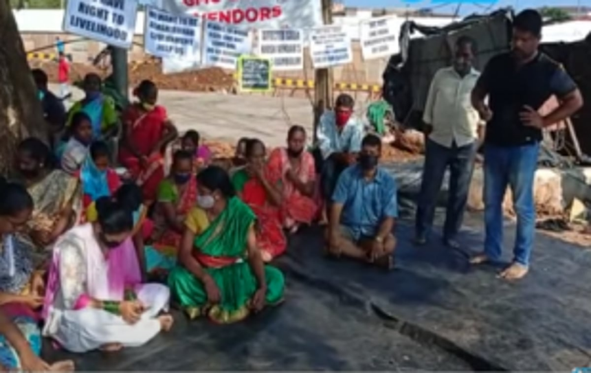 Displaced kiosk owners continue hunger strike 1 Displaced kiosk owners continue hunger strike