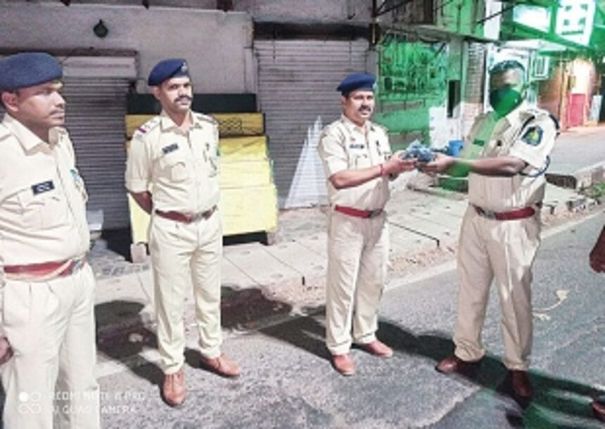 Distribution of masks to Goa police begins late