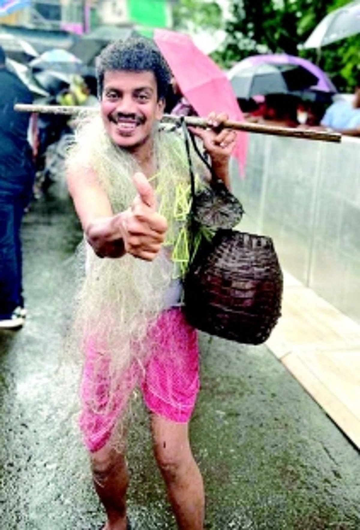 Divar leads the Flag parade for centuries and generations