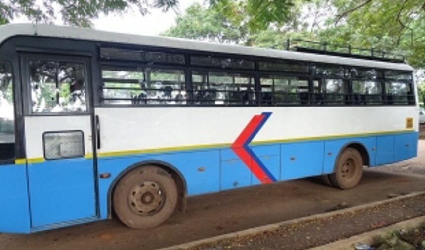 Domestic tourist strays off lane, collides with KTC bus 1 Domestic tourist strays off lane, collides with KTC bus