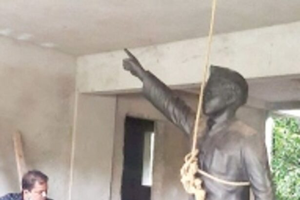 Dr Lohia’s statue is safe, martyr’s memorial is not found, says Shirodkar