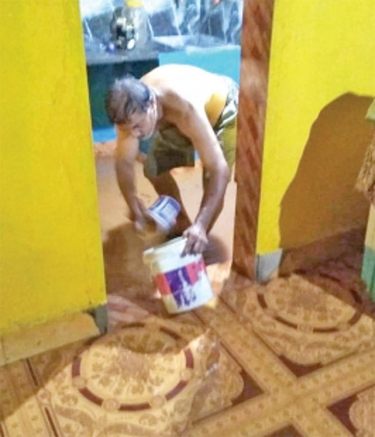 Drains choked, houses flooded at Cortalim