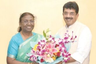 Draupadi swearing-in was a  historic moment: Tanavade