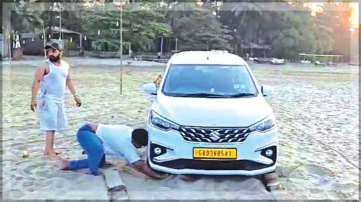 Drivers Arrested After Vehicles Get Stuck on Morjim Beach