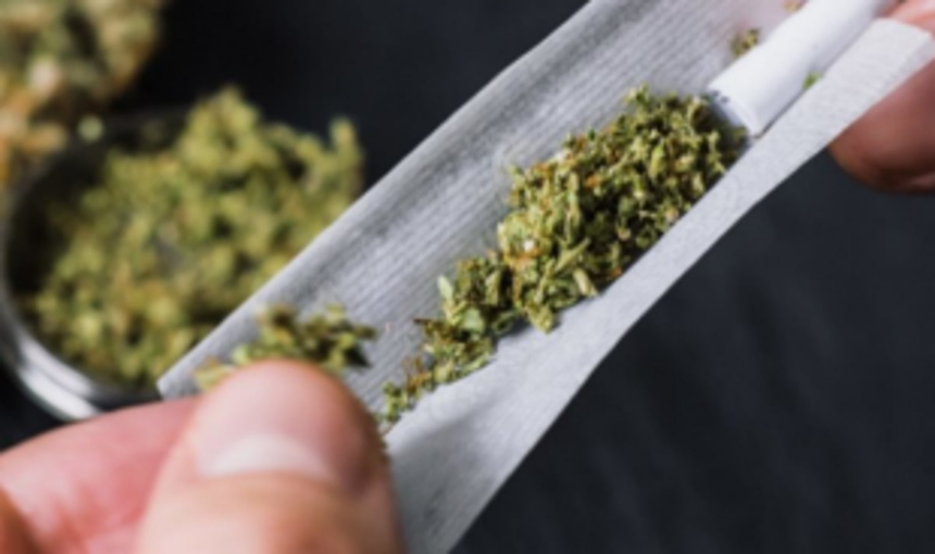 Drug peddlers nabbed; opium, ganja seized