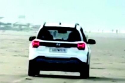 Drunk tourist recklessly drives car near turtle nesting sites in Morjim