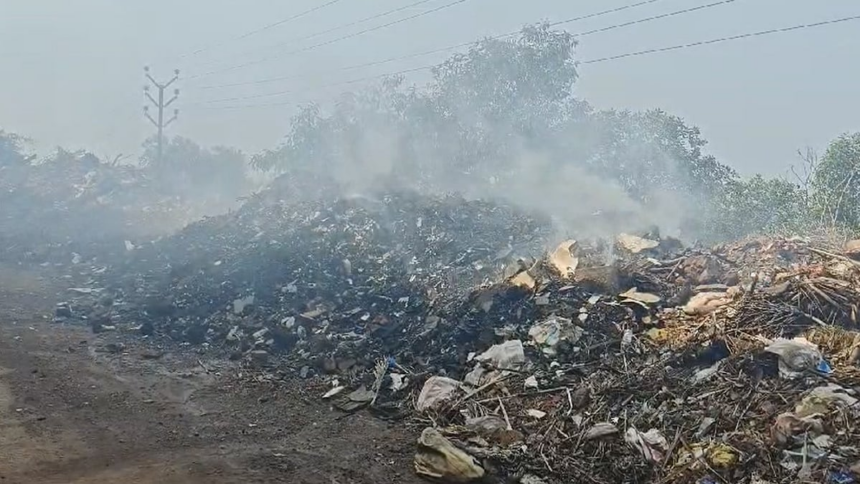 Dry Waste Garbage Fire at Sonsodo Promptly Controlled by Margão Fire Station