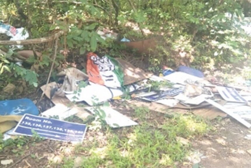 Dry waste from Margao Govt  office dumped at Dharbandora