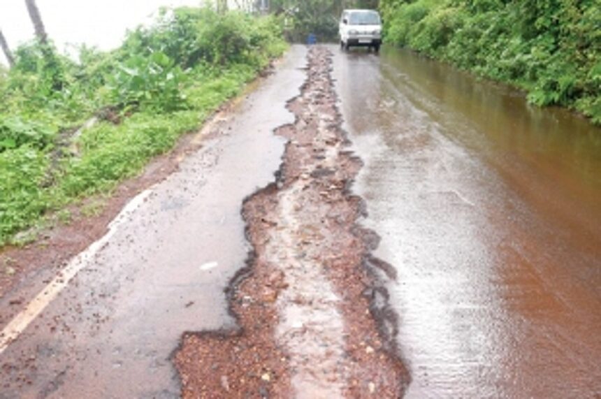 Dug for cabling, damaged Saligao roads continue to put lives at risk 1 Dug for cabling, damaged Saligao roads continue to put lives at risk