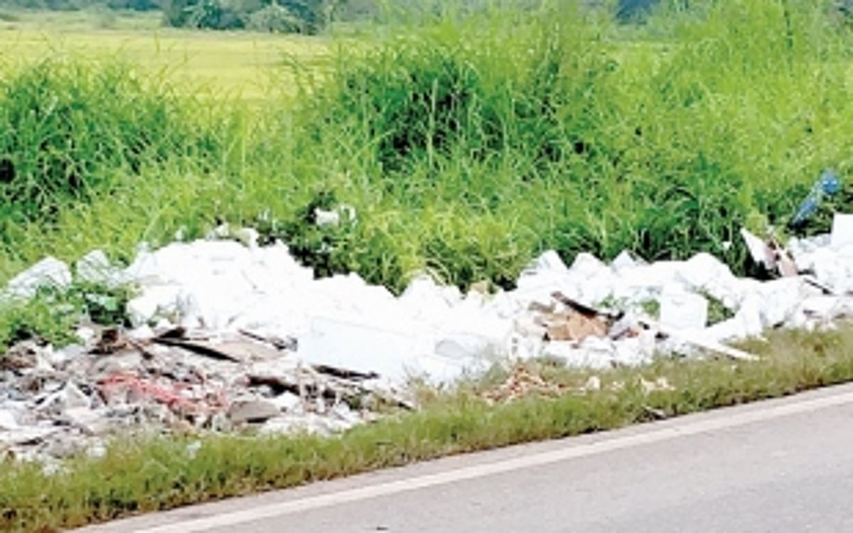 Dumping of plastic waste in fields irks Dovondem farmers
