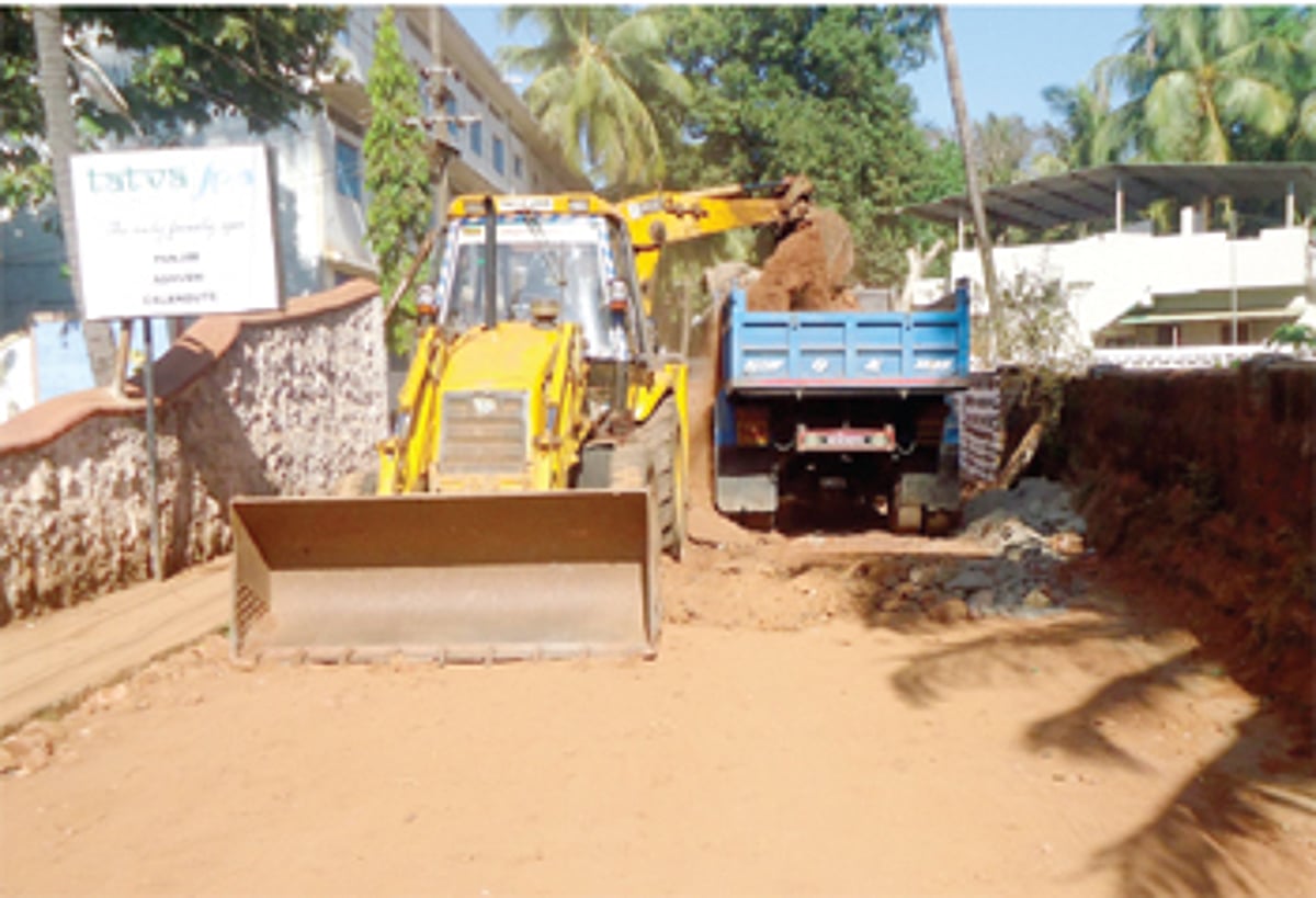 Dusty Christmas in Calangute