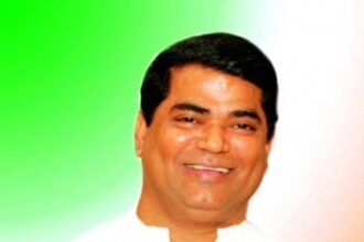 Dy CM condemns Raut's statements